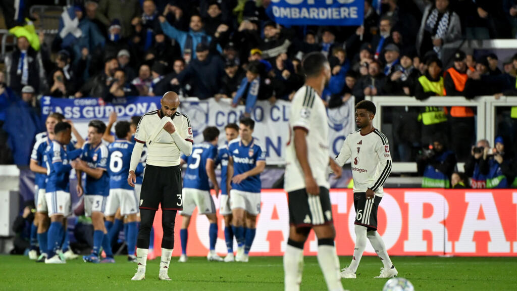 Manchester United, Como'ya 4-1 yenilerek Şampiyonlar Ligi'nde dağıldı