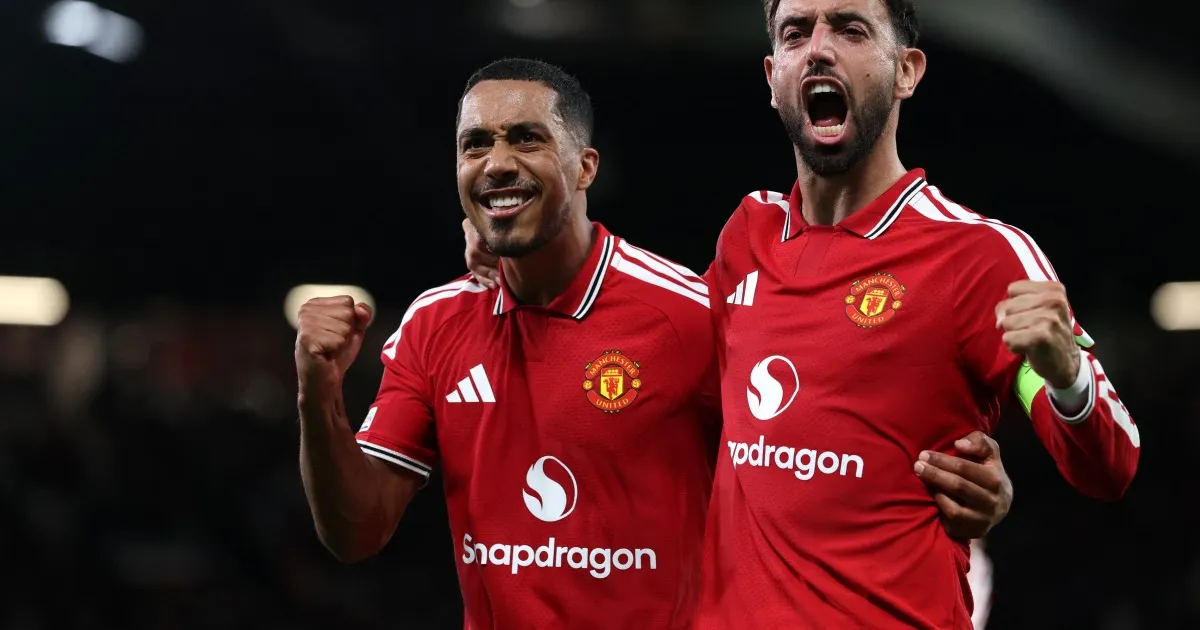 Manchester United, Şampiyonlar Ligi'ne 4-0'lık Sabah Galibiyetiyle Döndü