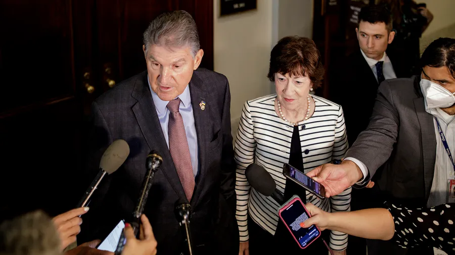 Manchin, Maine Senatörü Collins'i Destekledi
