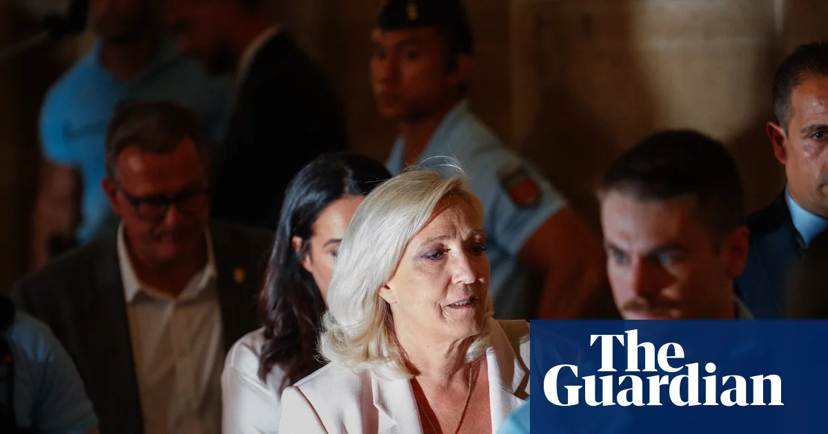 Marine Le Pen 2027'de aday: O artık elektronik kelepçe takacak mı