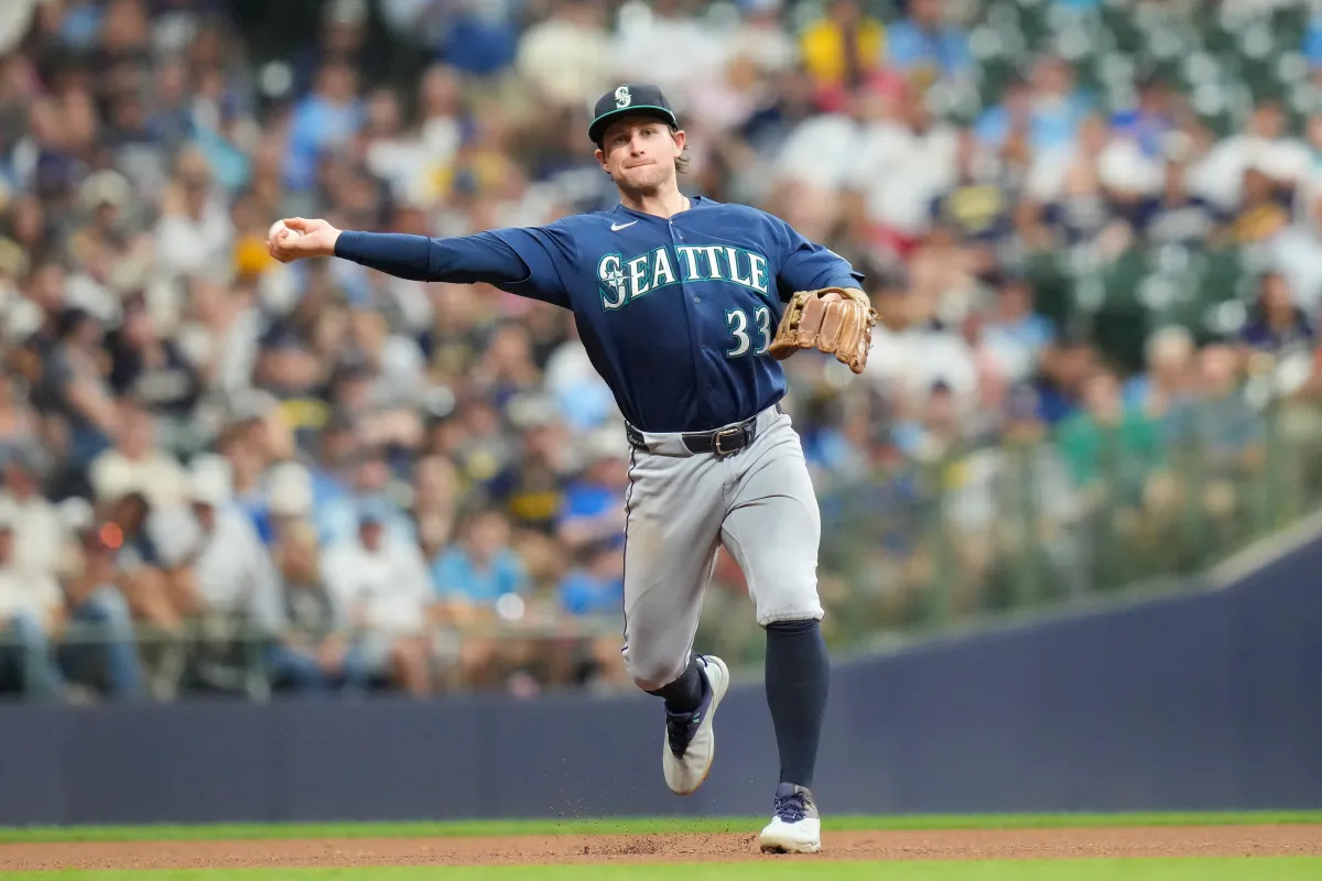 Mariners, Brendan Donovan'ı 7 Günlük Sarsıntı Listesine Aldı