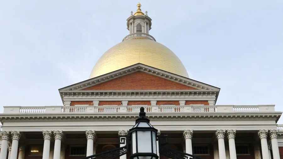 Massachusetts Vali Yardımcısı Adayı Tutuklandı, Kampanyayı Askıya Aldı