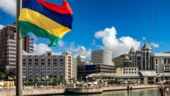 Mauritius'ta Polisin Vurduğu Kadın Sonrası On Yılların En Büyük Ayaklanması