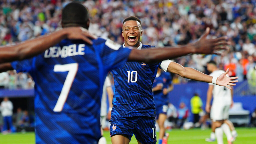 Mbappé 100. maçında çifte golle Fransa'yı gruptan çıkardı