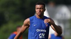 Mbappe'den eleştirilere yanıt: Savunmada daha fazla çalışacağım
