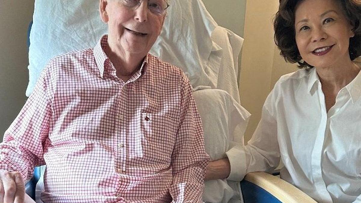 ABD Senatosu Lideri McConnell Sağlık Sorunu Nedeniyle Göreve Dönemiyor