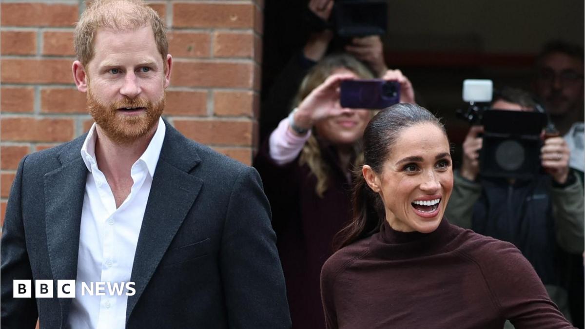 Meghan, Birleşik Krallık'a döndükten sonra ilk resmi görünümünü yaptı