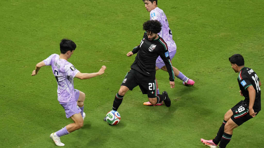 Meksika 2026 Dünya Kupası'na Kalan İlk Takım Oldu: Güney Kore'yi 1-0 Mağlup Etti