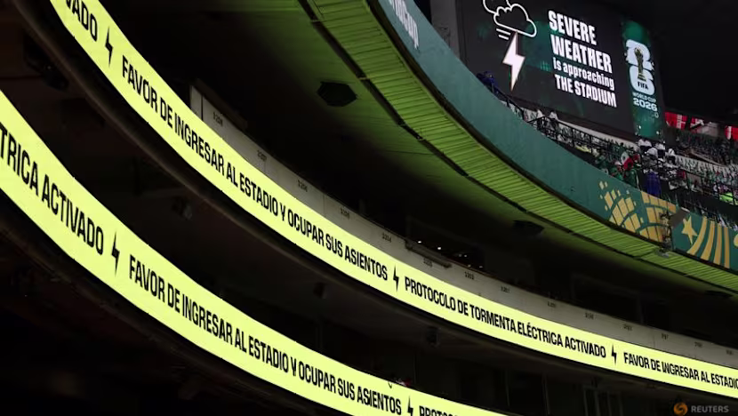 Meksika-İngiltere Maçı Öncesi Azteca Stadı'na Sığınma Emri