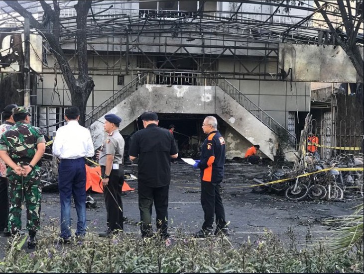 Meksika'da polis merkezine bombalı saldırı: 6 yaralı