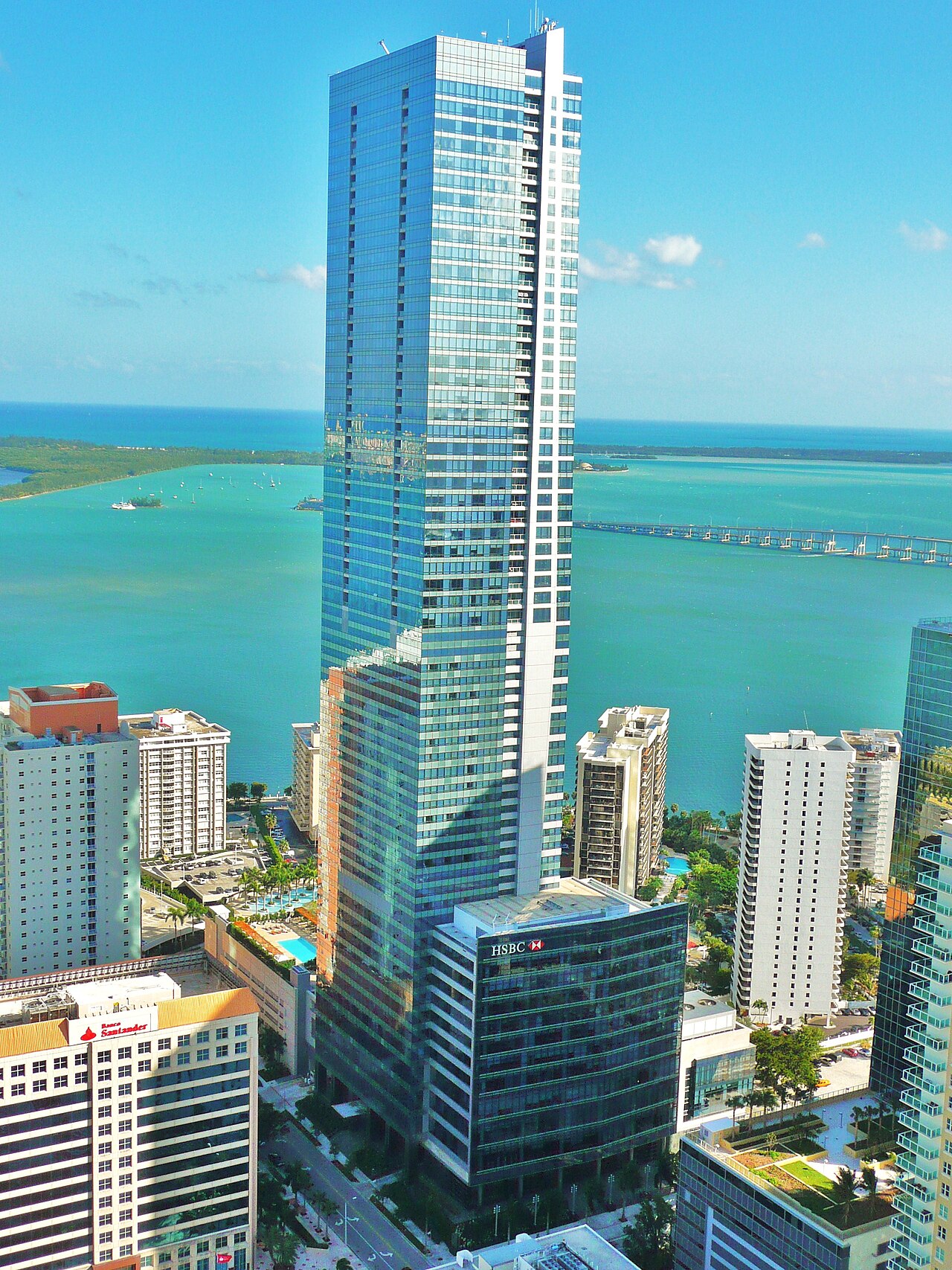 Miami'nin Altın Çağı: Four Seasons Surf Club İncelemesi