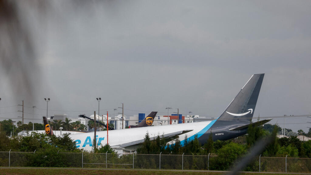 Miami'de Amazon kargo uçağı düştü: En az 5 ölü