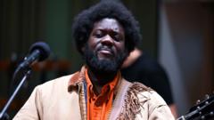 Michael Kiwanuka felç geçirdiğini açıkladı