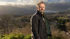 Michael Sheen Galler'in Zehirli Mirasını Araştırıyor