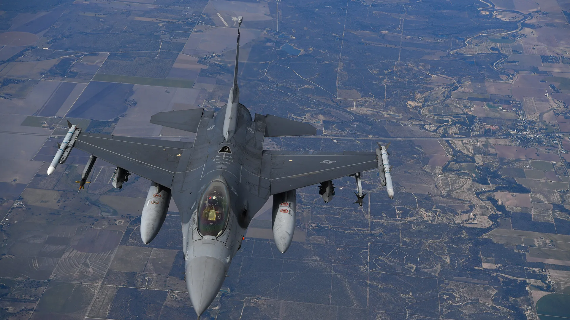 Michigan'da F-16 Savaş Uçağı Düştü: Kule Kayıtları Ortaya Çıktı