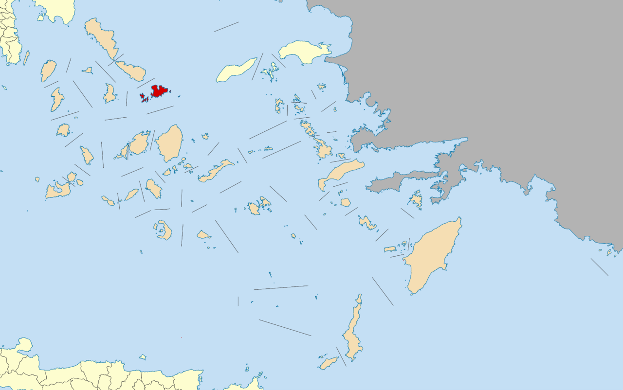 Mikonos açıklarında araç feribotunda yangın çıktı