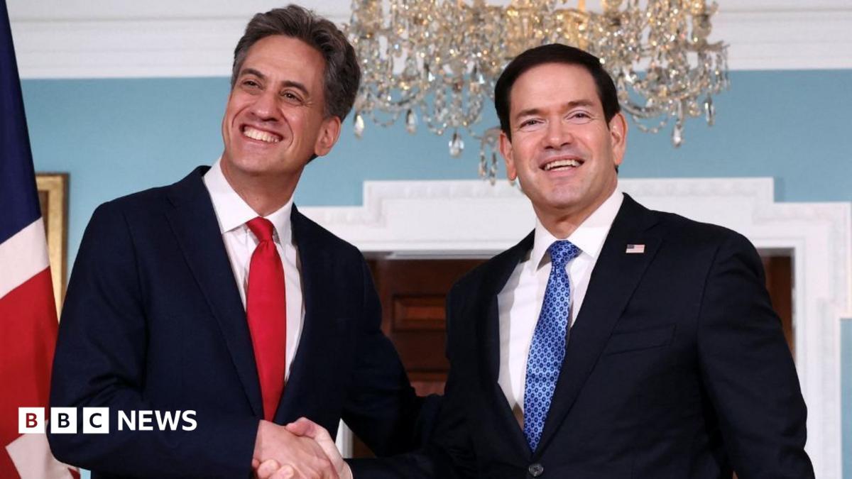 Miliband, Rubio ile Görüşmeden Önce ABD'ye Hürmüz Boğazı'nı Yeniden Açma Çağrısı Yaptı