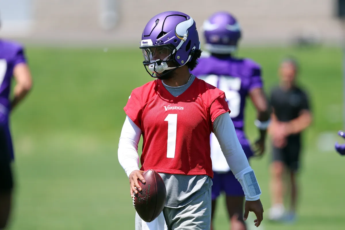 Minnesota Vikings'te En Büyük Baskı Altındaki Oyuncu 2026'da Kim