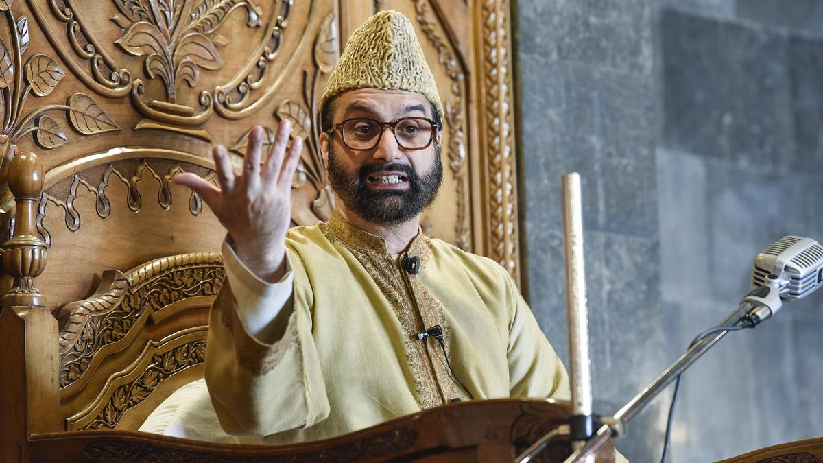 Mirwaiz'den Pakistan'a: Sivilleri Koru, Diyaloğa Öncelik Ver