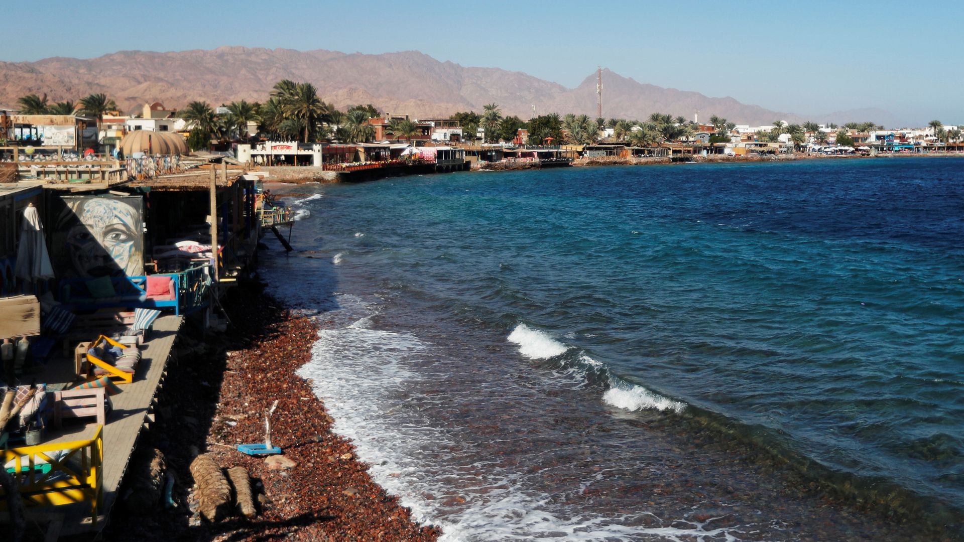 Mısır'da turistik bölgede otobüs kazası: 21 ölü