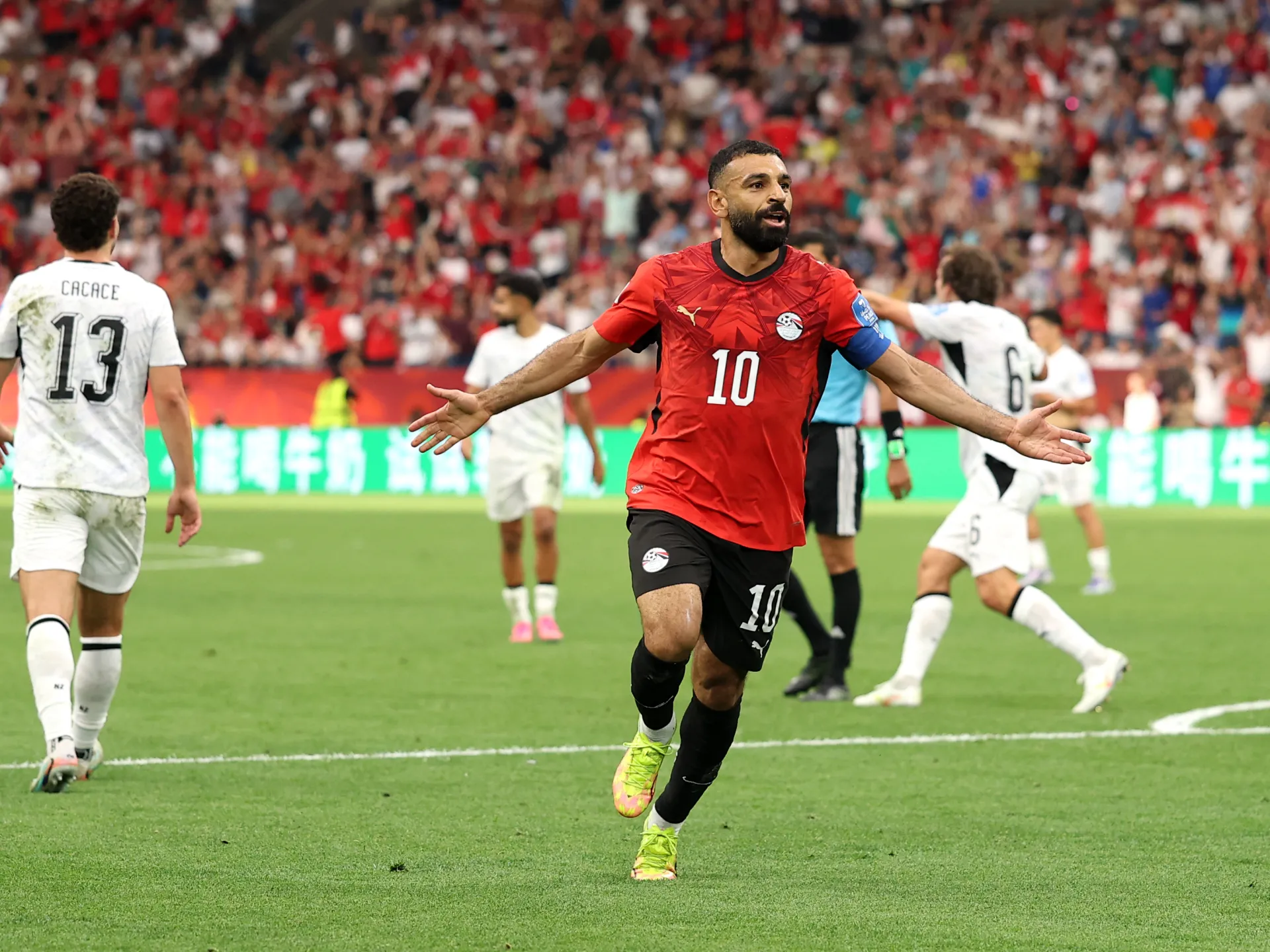 Mısır'dan Yeni Zelanda'ya Farklı Galibiyet: Salah Sahneye Çıktı