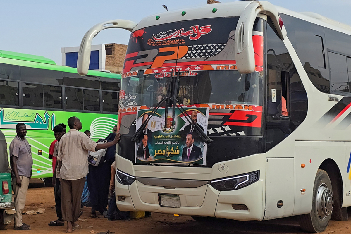 Mısır'dan Sudan'a Gönüllü Dönüş: 980 Sudanlı Yurda Döndü