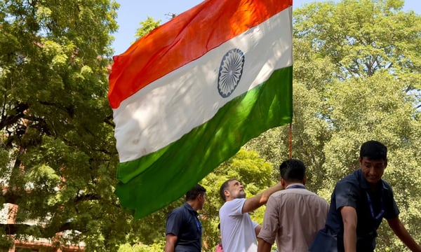 Modi Karşıtı Dalga Büyüyor: Muhalefet INDIA Bloc'tan Seçim Komiseri Protestosu