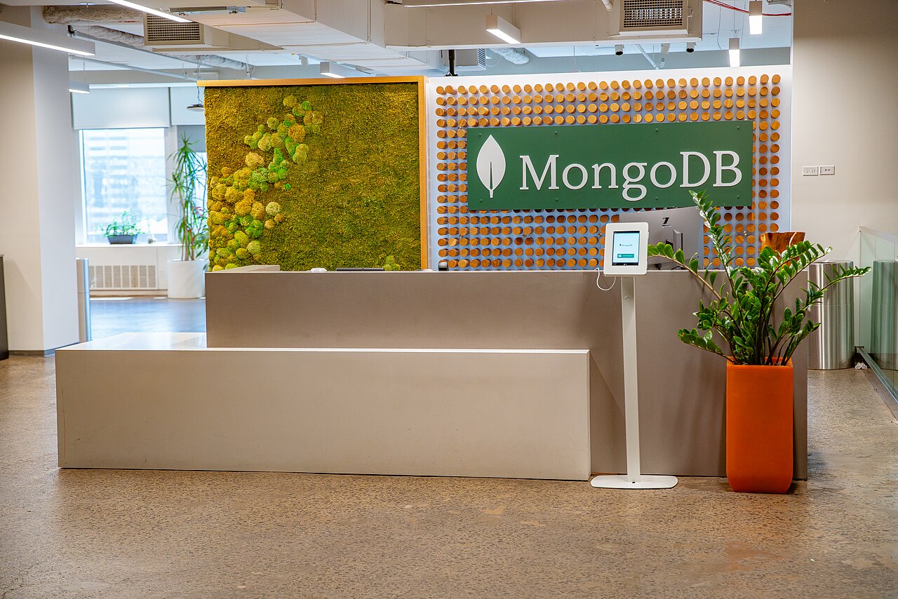 MongoDB CEO'su Meta'ya geçti, hisseler %20 düştü