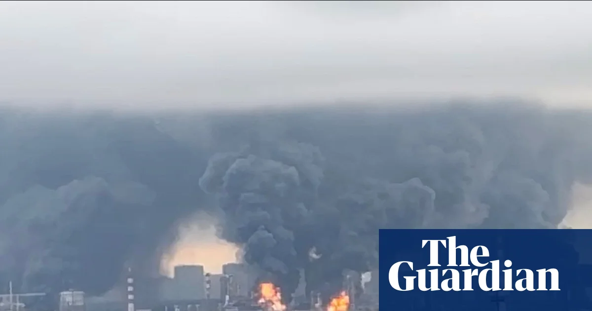 Moskova Petrol Rafinerisi Ukrayna'nın Büyük Drone Saldırısıyla Alevlere Teslim Oldu