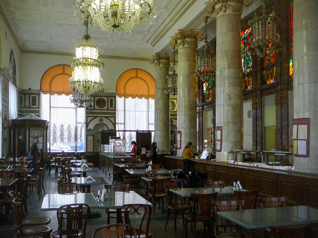 Moskova'da restoran patlaması: 3 ölü, 15 yaralı