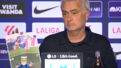 Mourinho'dan Atletico'ya kırmızı kart çıkışı: Ekran görüntüleri bastı
