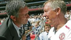 Mourinho: Ferguson'un yerine ben geçecektim