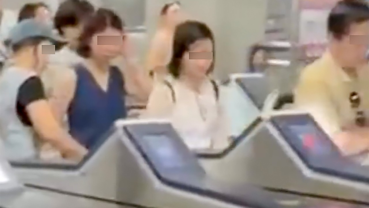 MTR, kaçak yolculuk soruşturmasında turist rehberini uyardı: "Yargılanabilirler