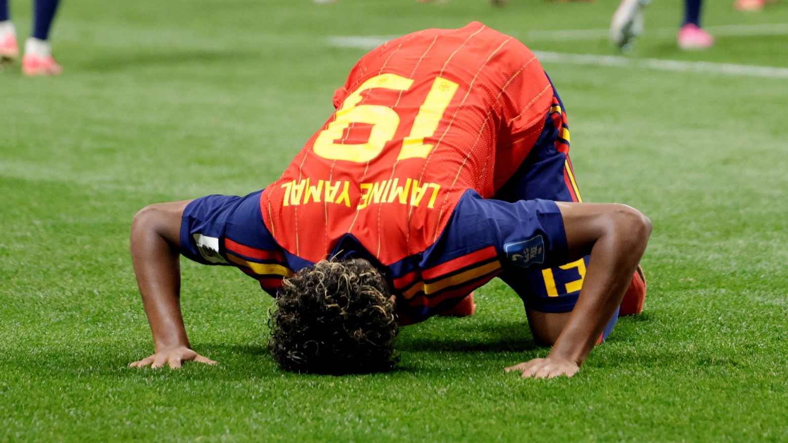 Müslüman Futbolcular Avrupa'da Kimlik Tartışmasını Yeniden Alevlendiriyor