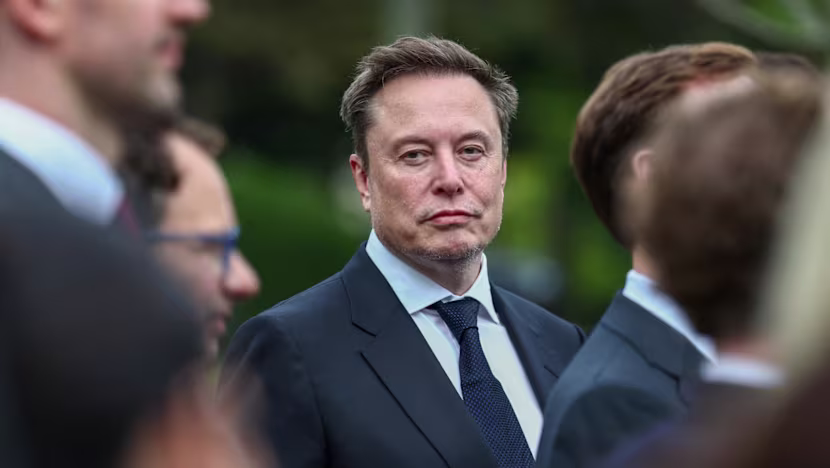 Musk, Pentagon'un savaş çalışması için ABD hükümetine döndü