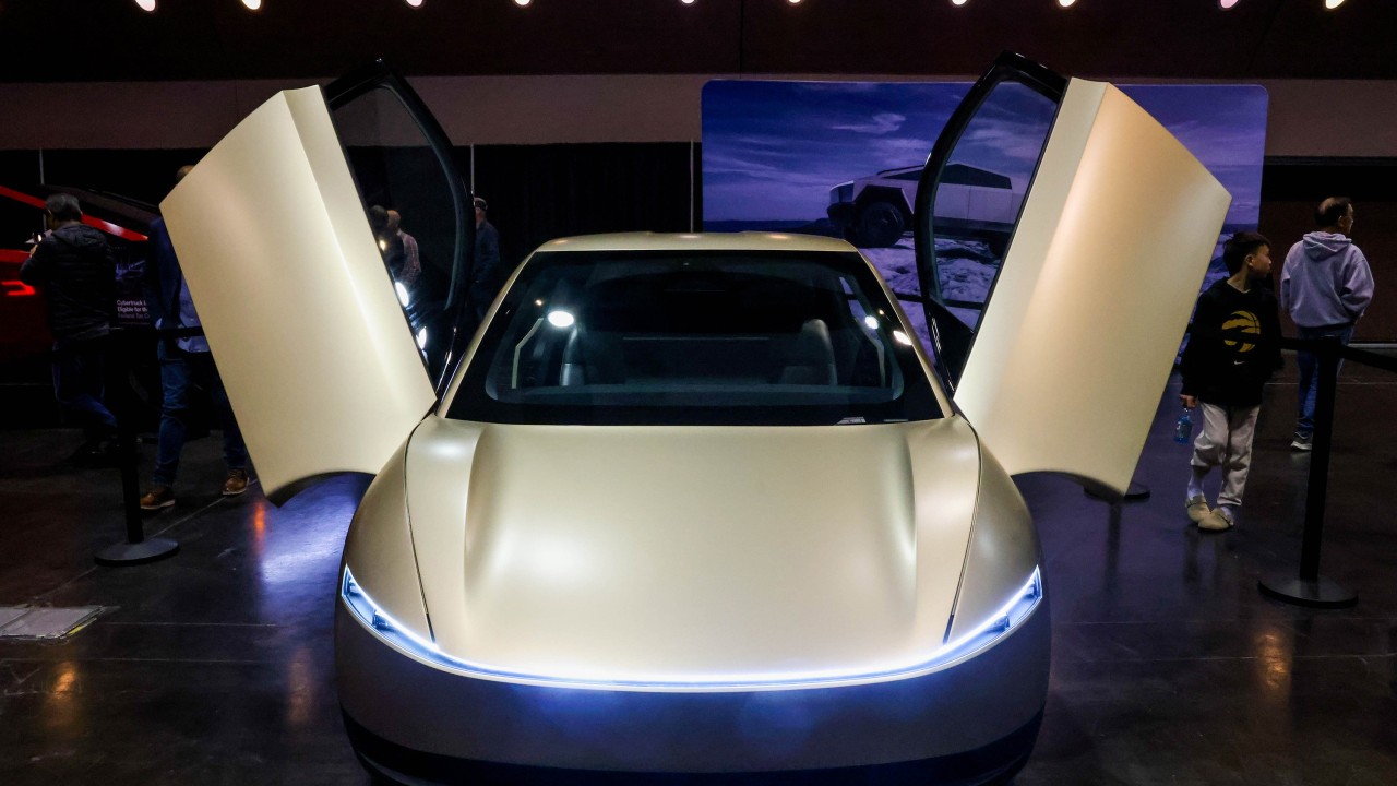 Musk: Tesla'nın nadir topraksız motoru Çin'i endişelendirir mi