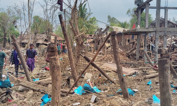 Myanmar'ın Arakan Eyaletinde Hava Saldırıları Sivilleri Vuruyor
