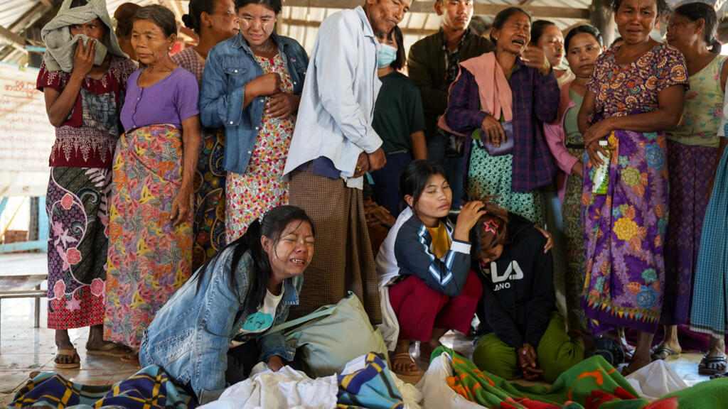 Myanmar'da darbeden bu yana 100 bin kişi hayatını kaybetti