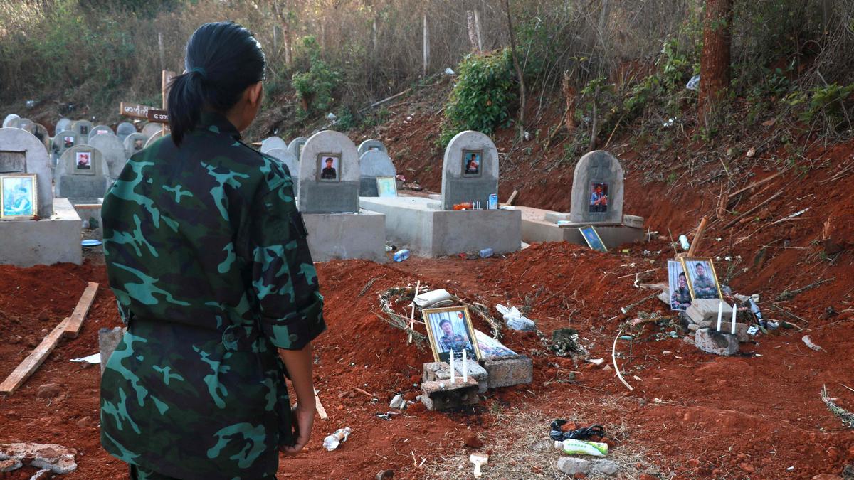 Myanmar'da darbe sonrası ölü sayısı 100 bine ulaştı