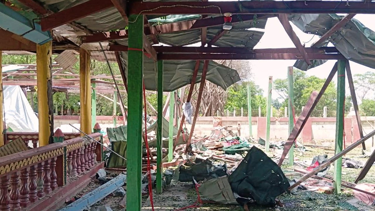 Myanmar Hava Saldırısı: Manastırda 14 Kişi Hayatını Kaybetti