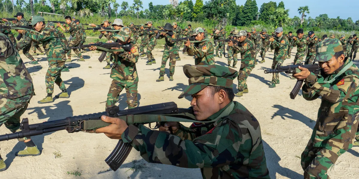 Myanmar'daki iç savaşı bitirmek için ABD'nin Çin yardımına ihtiyacı var