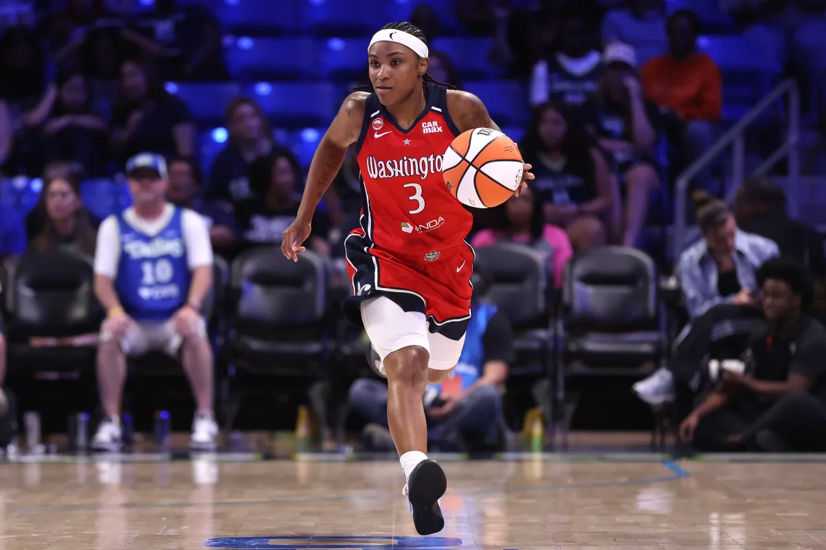Mystics, Laney-Hamilton İçin Eski Texas Yıldızını Takımdan Çıkardı