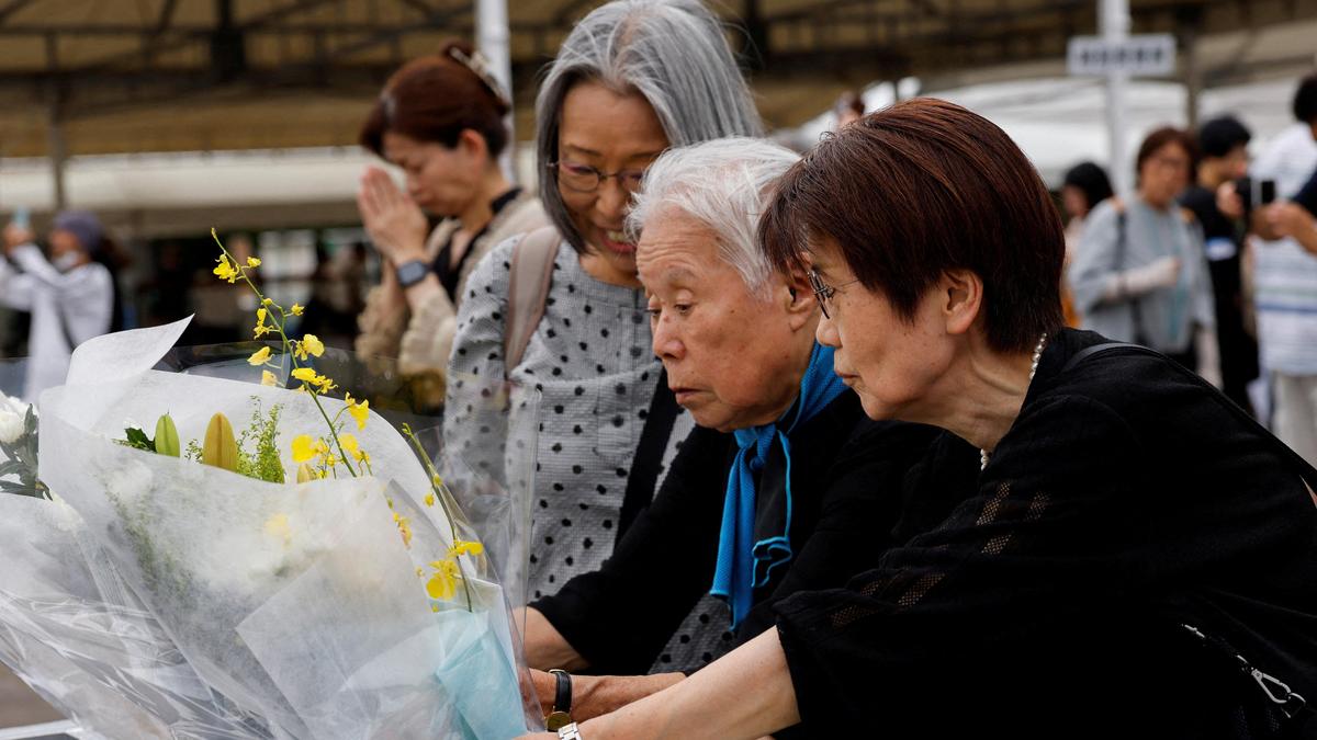Nagazaki'de 81. Atom Bombası Yıl Dönümü: Başbakan Takaichi'nin Savunma Revizyonu Tepki Çekti