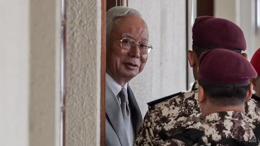 Najib'e ev hapsi onayı: 12,26 milyon dolar ceza şartı