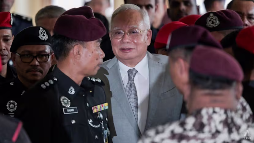 Najib Razak'ın Af Başvurusu Ertelendi: Hapiste Kalmaya Devam Edecek