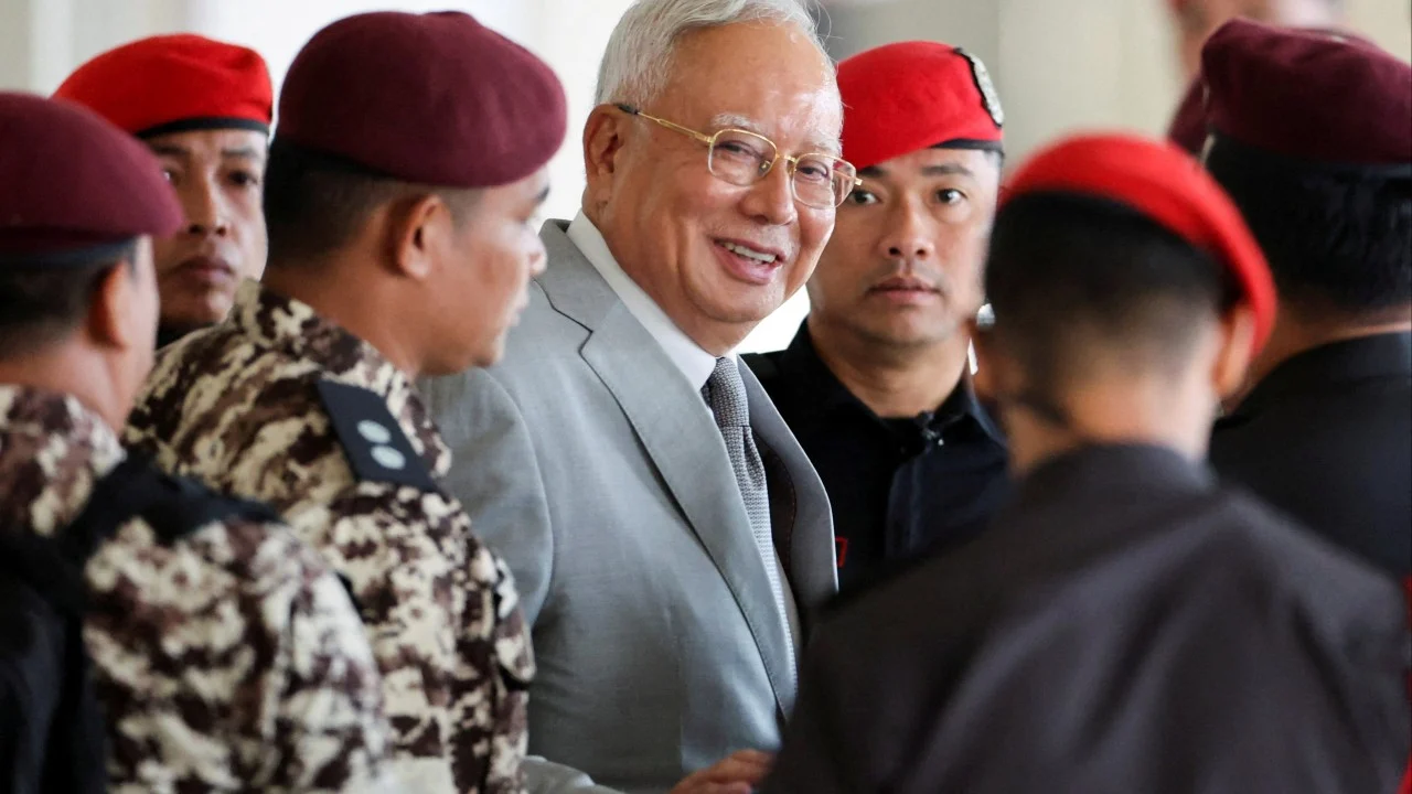 Najib’in oğlunun sözleri Johor seçimini karıştırdı