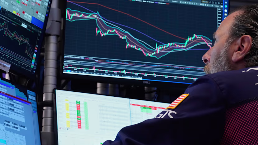 Nasdaq 6 yılın en iyi çeyreğini kapattı, yen dolar karşısında geriledi