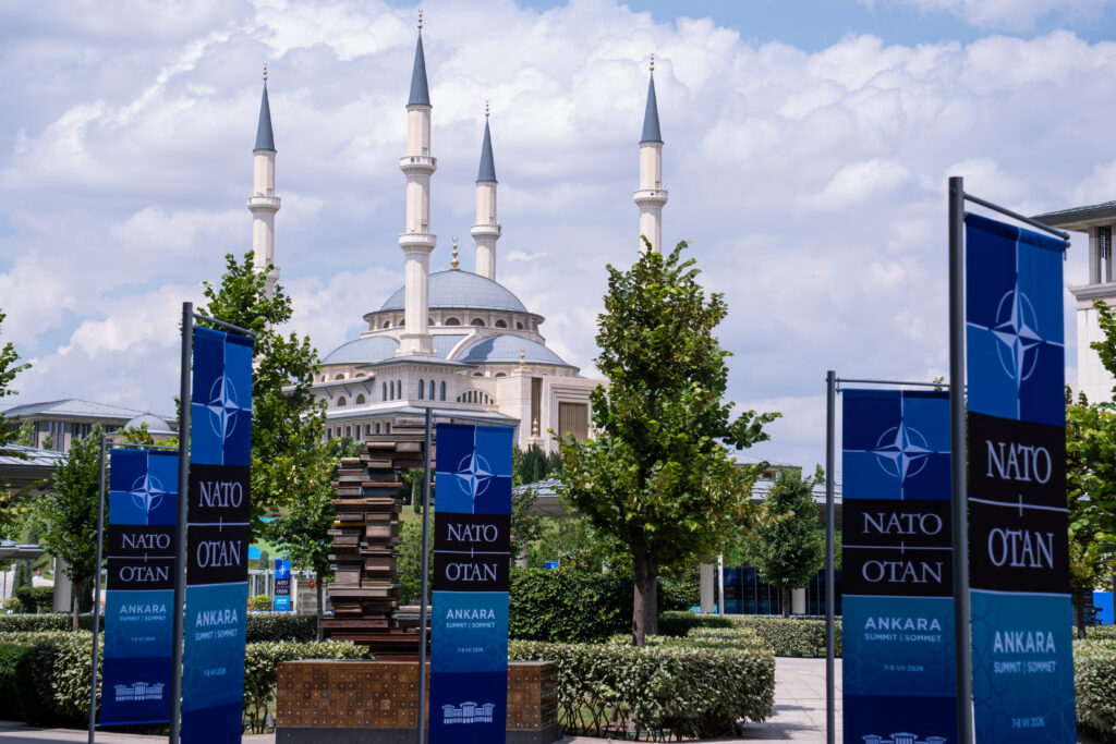 NATO'nun 8 üyesi dev uydu takımyıldızı kuruyor