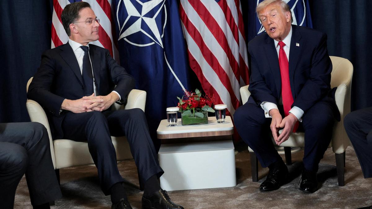 NATO Genel Sekreteri Trump'ı Yatıştırmak İçin Beyaz Saray'a Gidiyor