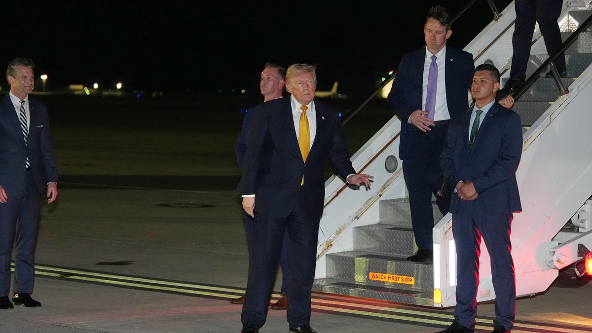 NATO Zirvesi Sonrası Trump, İran Tehdidi Nedeniyle Türkiye'den Gizlice Ayrıldı